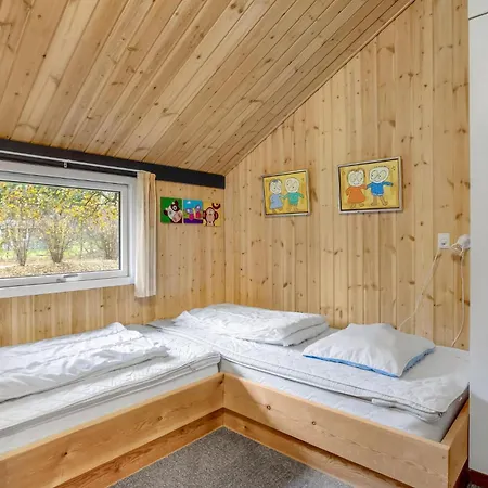 בית נופש In With Sauna